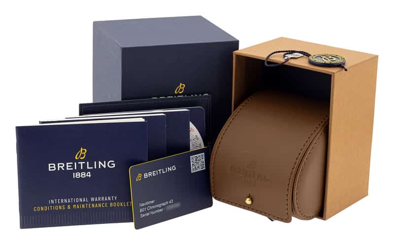 Breitling Navitimer 01 AB0121